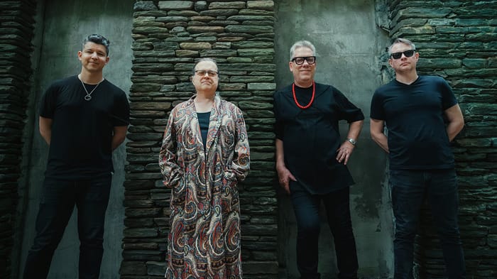 Violent Femmes: 45 Years of Violent Femmes Tour